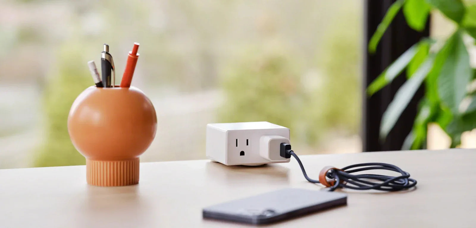power_strip_hero_1 - OEC Business Interiors